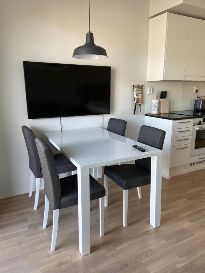 Ferienwohnung Parvekkeellinen Yksioe Keskustassa Turku Exterior foto