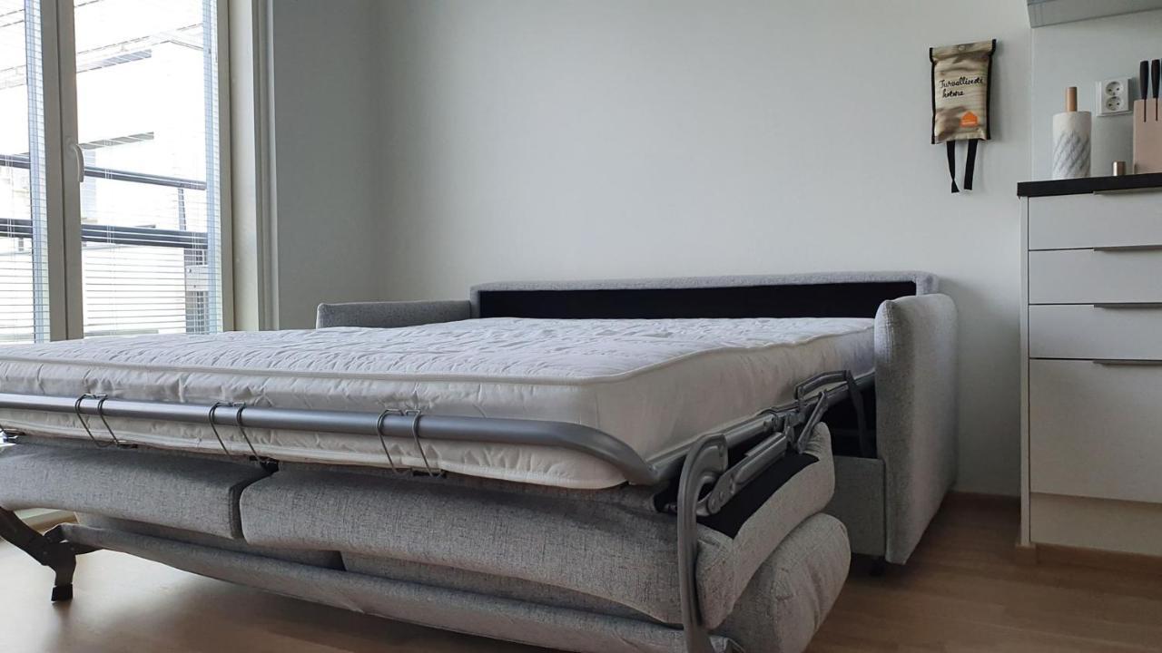 Ferienwohnung Parvekkeellinen Yksioe Keskustassa Turku Exterior foto